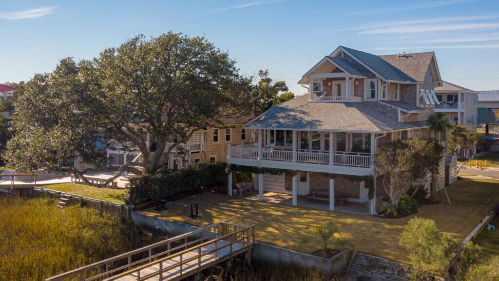 Picture of a Wrightsville Beach home built by Lanphear Builders
